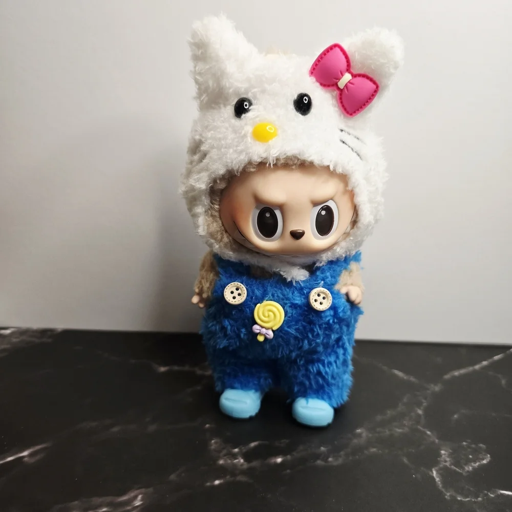 Hello Kitty Labubu Outfit & Shoes - Picture 2 of 3
